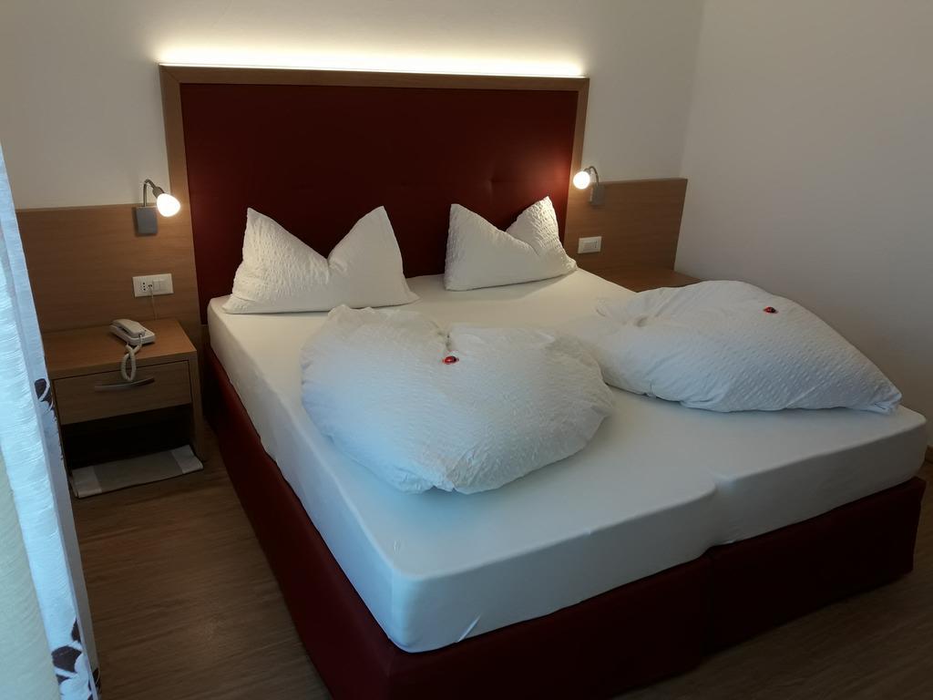 Hotel Lux Merano Exterior photo